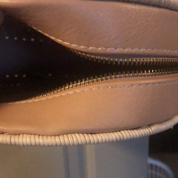 Purse - Picture 3 of 4